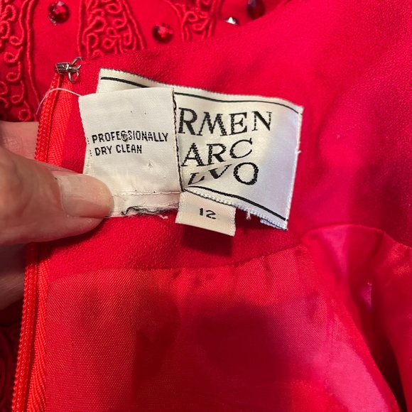 Vintage Carmen Marc Valvo red wool crepe beaded dress - Picture 9 of 10